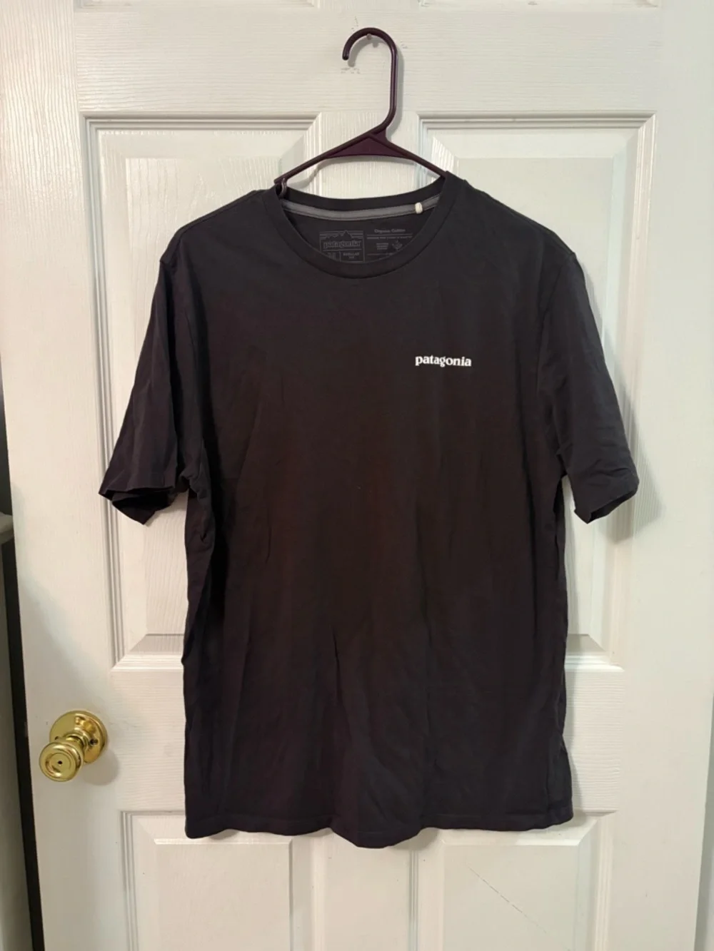 Patagonia Mens P-6 Mission Organic T-Shirt - Picture 2 of 4
